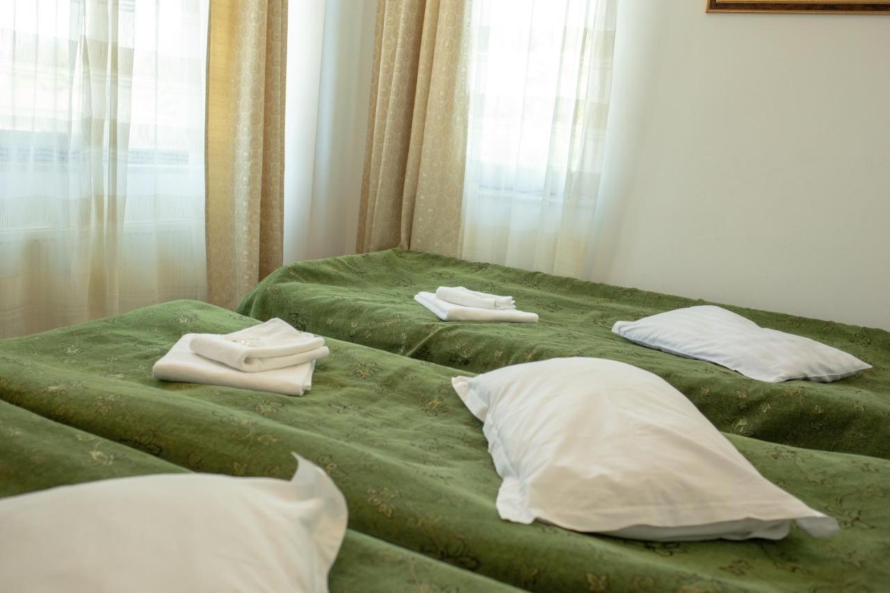Curtea Brancoveneasca Hotel Constanta Bagian luar foto