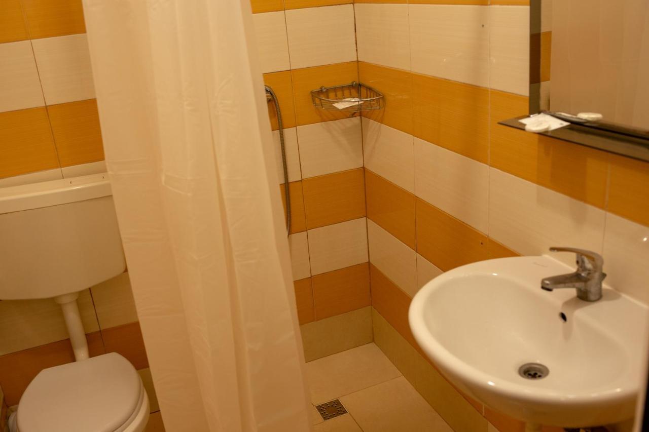 Curtea Brancoveneasca Hotel Constanta Bagian luar foto
