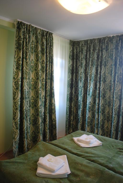Curtea Brancoveneasca Hotel Constanta Ruang foto
